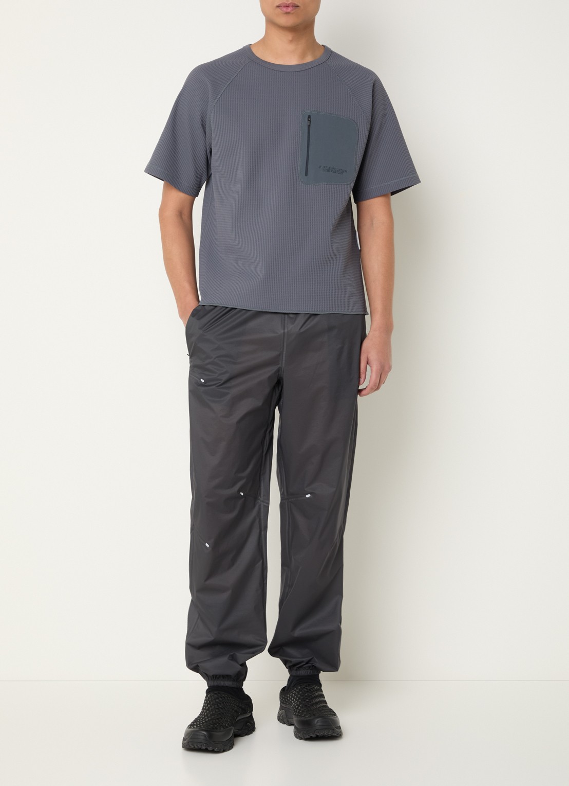 Purple Mountain T-shirt met logo en structuur - voorkant 2 antraciet