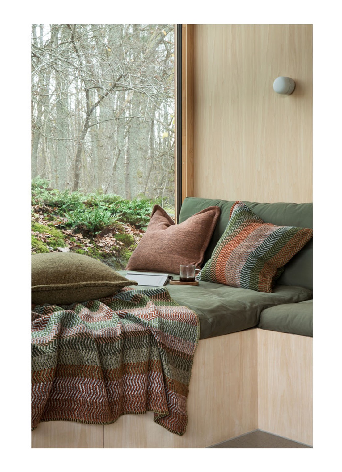 Røros Tweed Fri plaid van lamswol 150 x 200 cm - voorkant 3 mosgroen