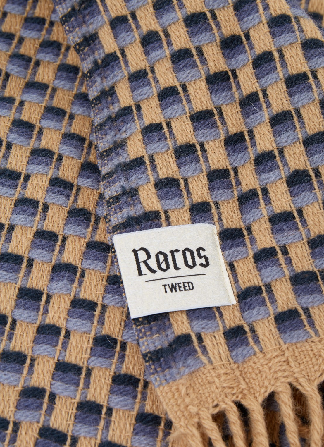 Røros Tweed Isak plaid van wol 150 x 210 cm - detail 3 staalblauw