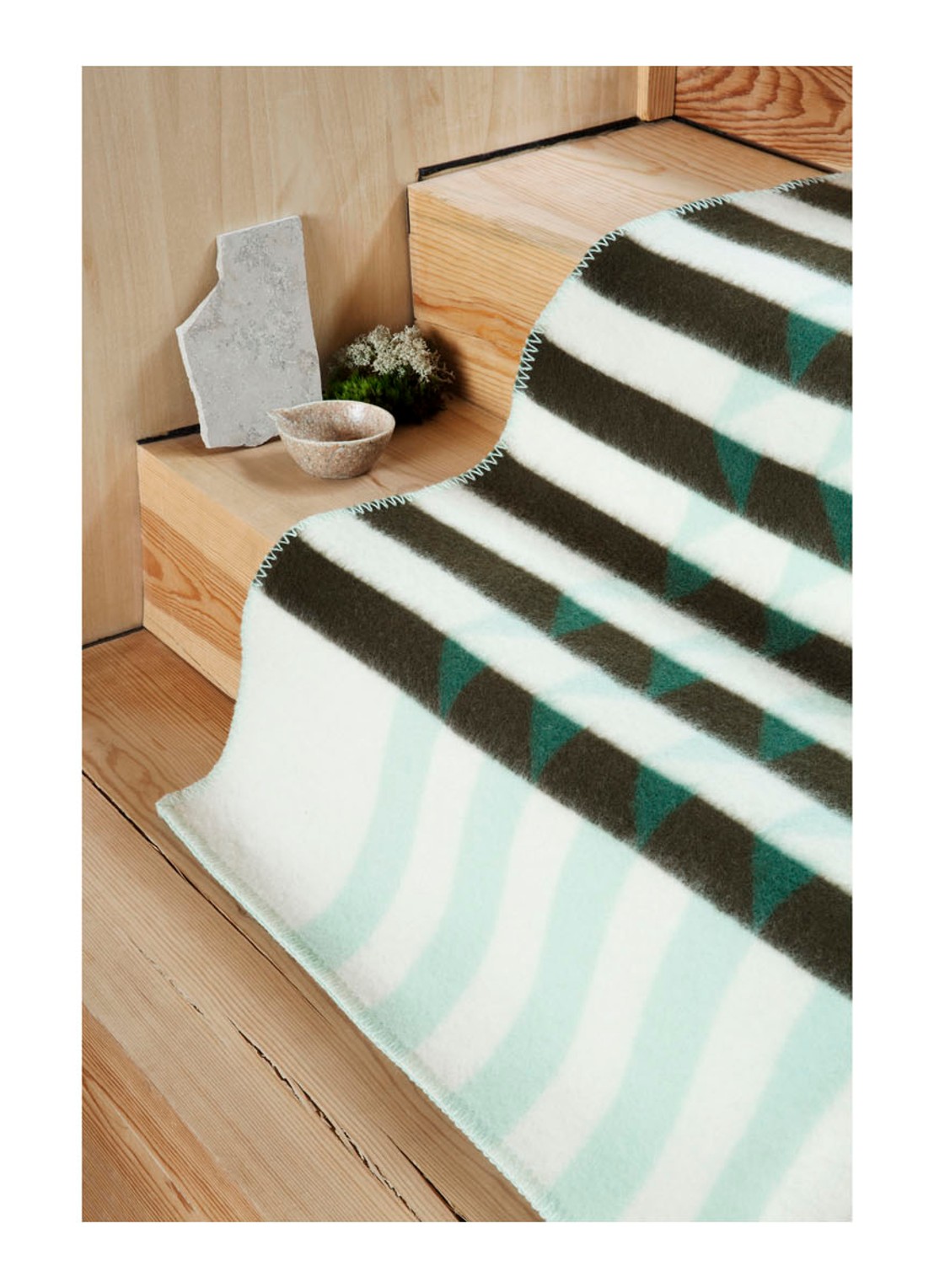 Røros Tweed Kvam plaid van lamswol 135 x 200 cm - voorkant 4 mint