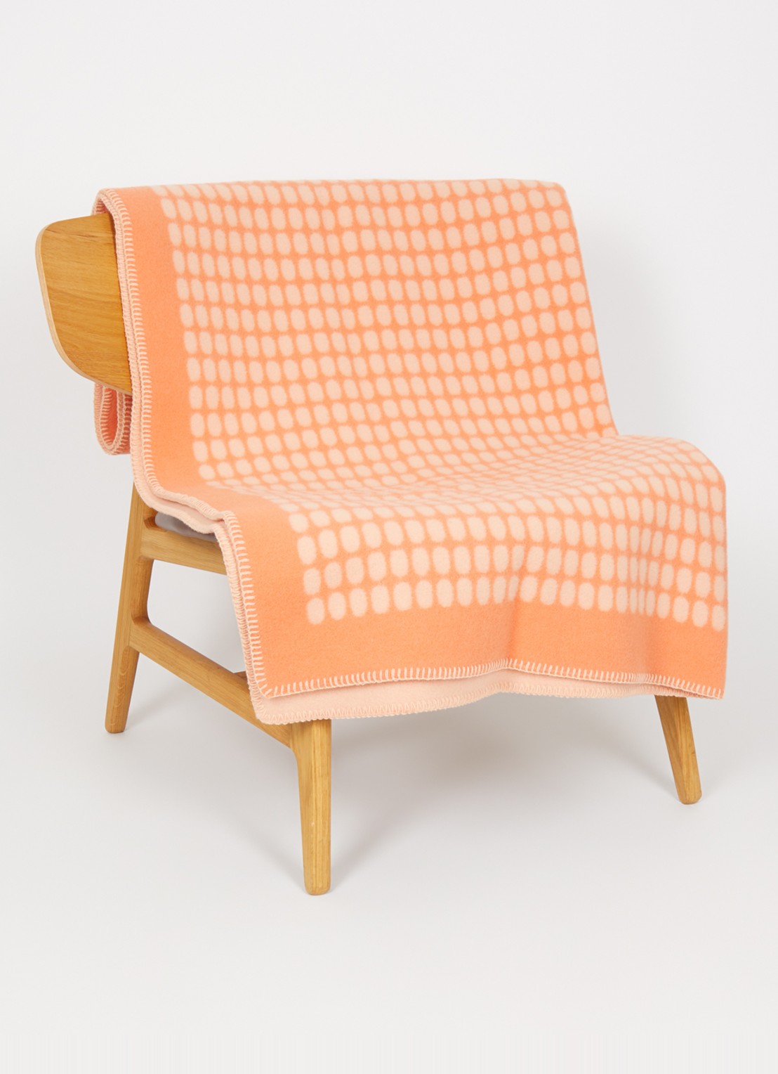 Røros Tweed Palette plaid van scheerwol 135 x 200 cm - voorkant 3 koraalroze