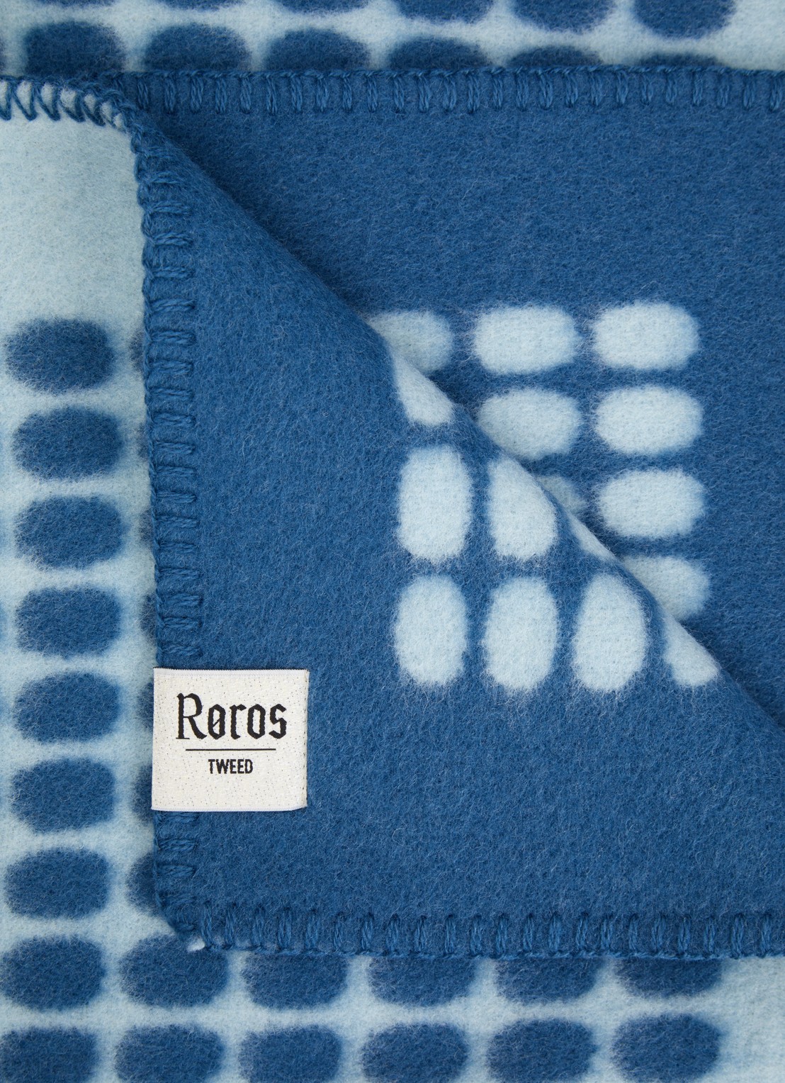 Røros Tweed Palette plaid van scheerwol 135 x 200 cm - detail 3 blauw