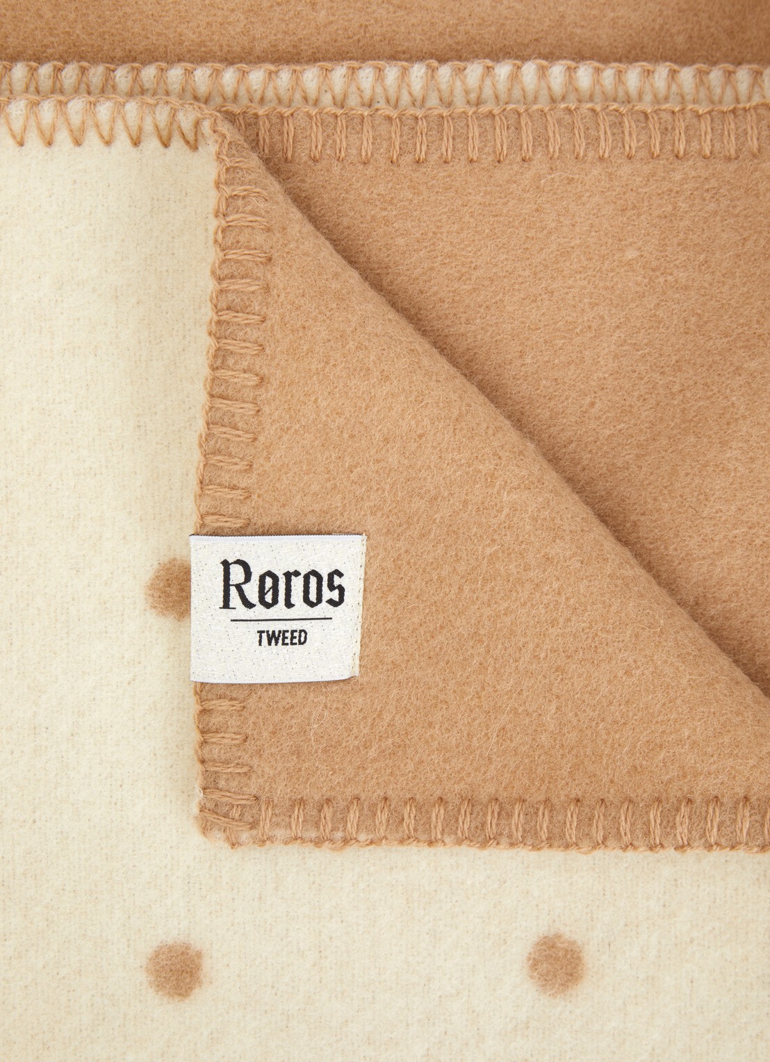 Røros Tweed Pastille plaid van scheerwol 135 x 200 cm - detail 3 beige