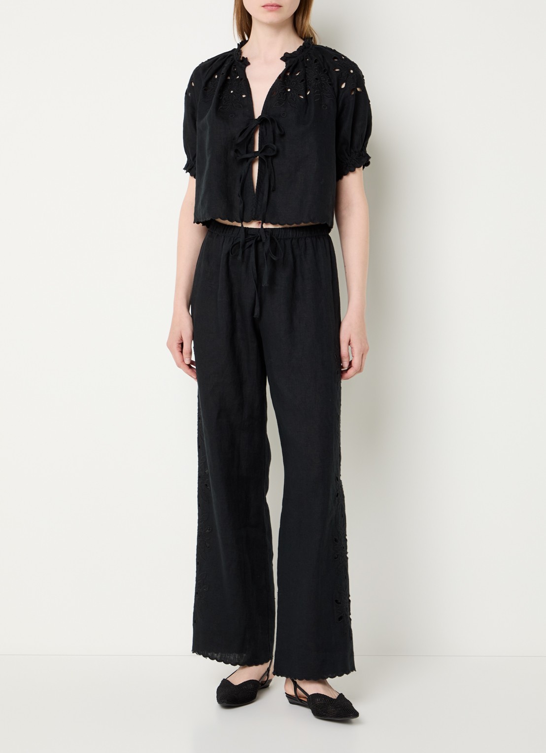 Rails Blouse van linnen met cut-out detail - voorkant 3 zwart