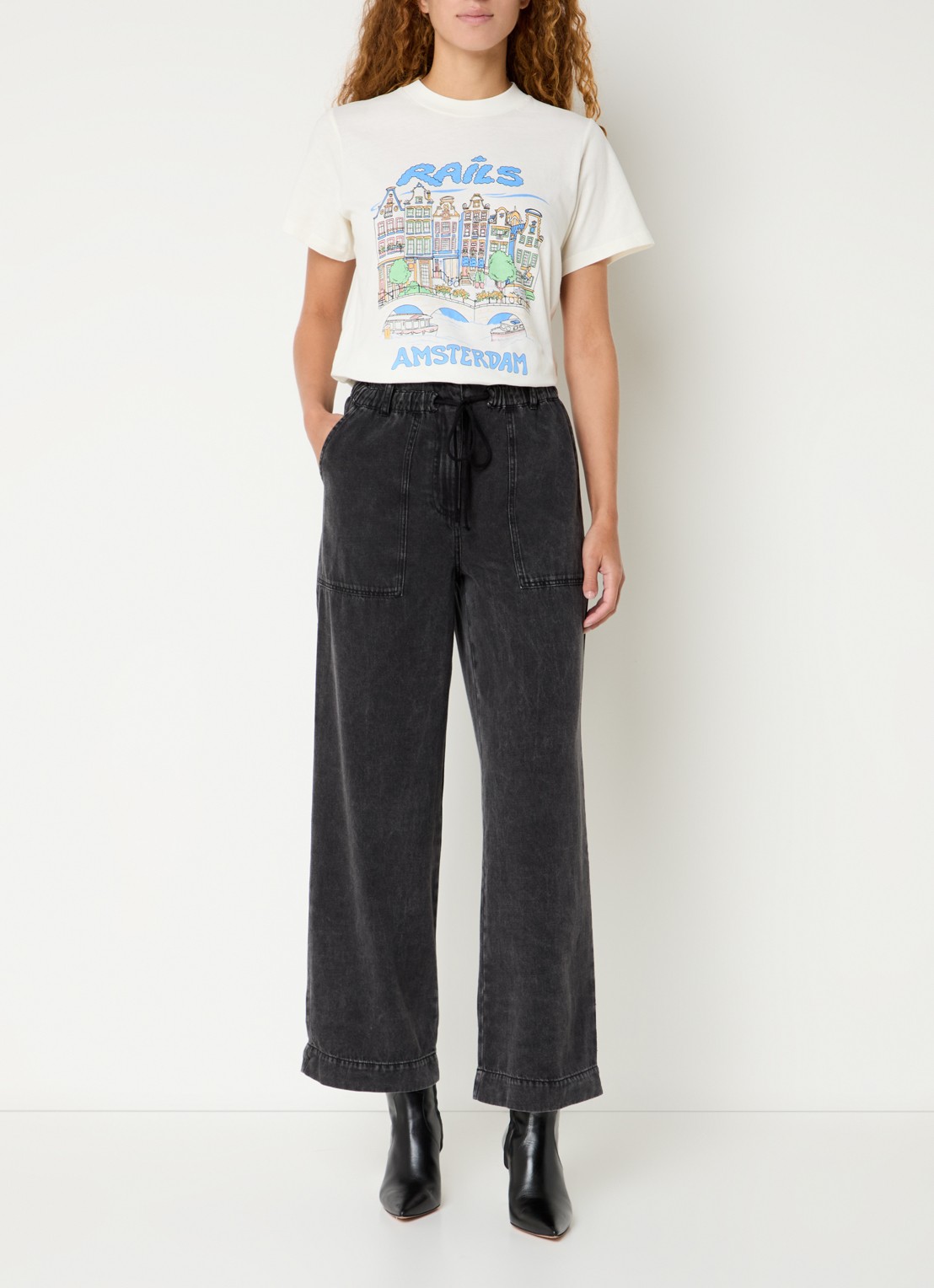 Rails Boyfriend T-shirt met logoprint - voorkant 3 gebroken wit