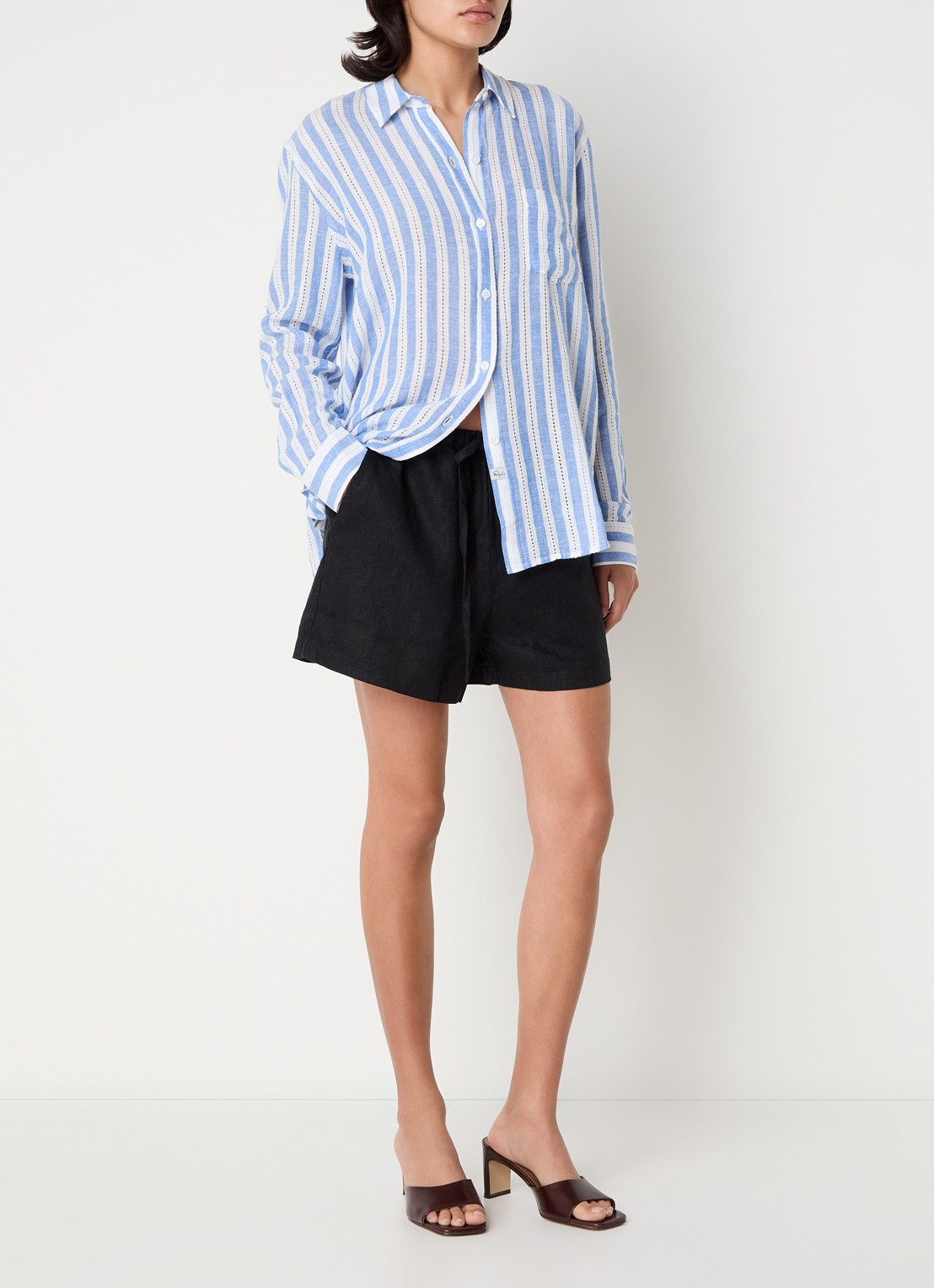 Rails Charli blouse in linnenblend met opengewerkt dessin - voorkant 4 staalblauw