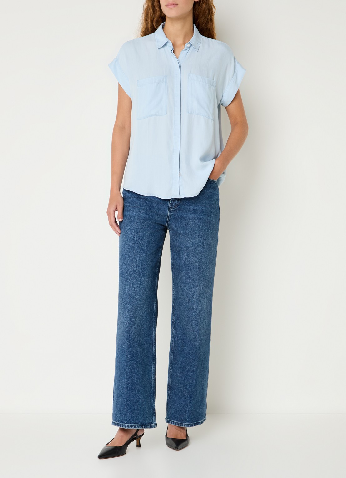 Rails Cito blouse  met borstzakken - voorkant 2 lichtblauw