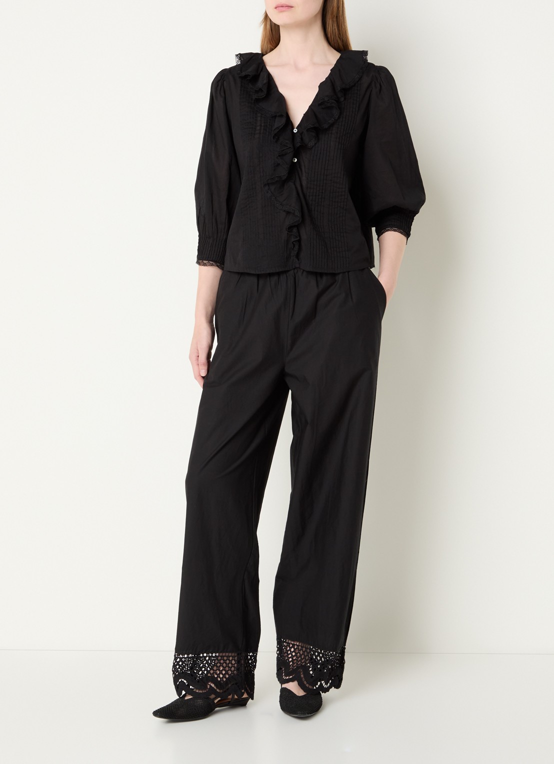 Rails Henrik high waist loose fit broek met broderie - voorkant 4 zwart
