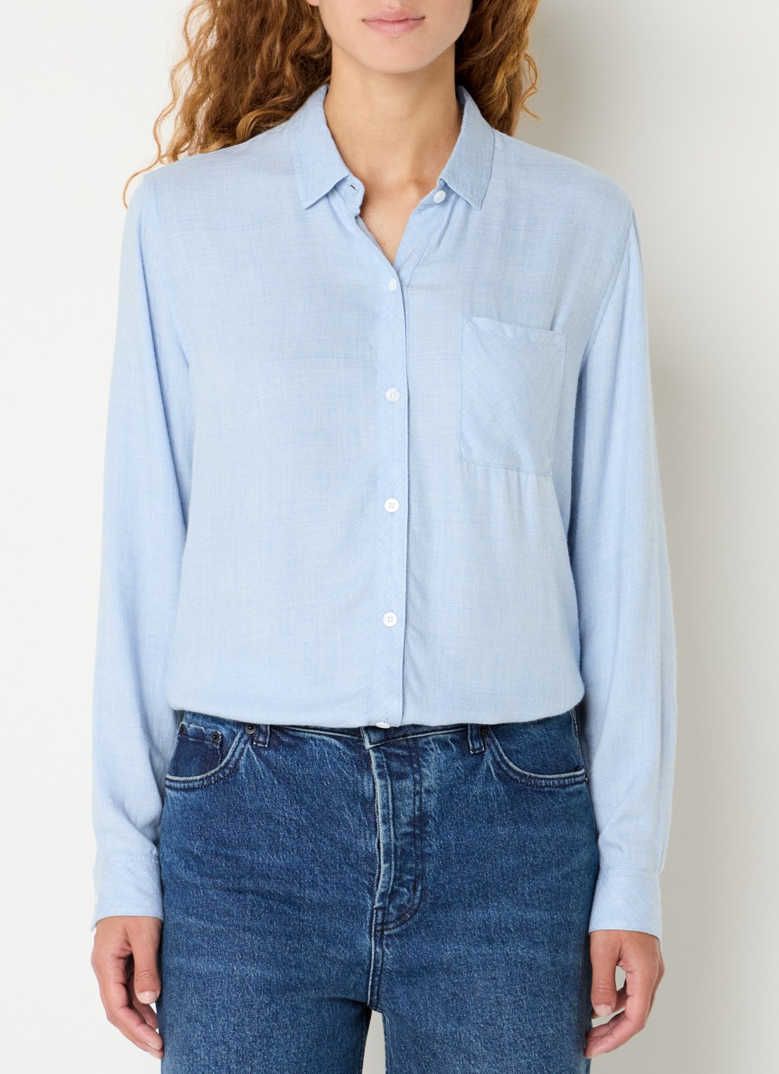 Rails Hunter blouse met borstzak - detail 4 lichtblauw