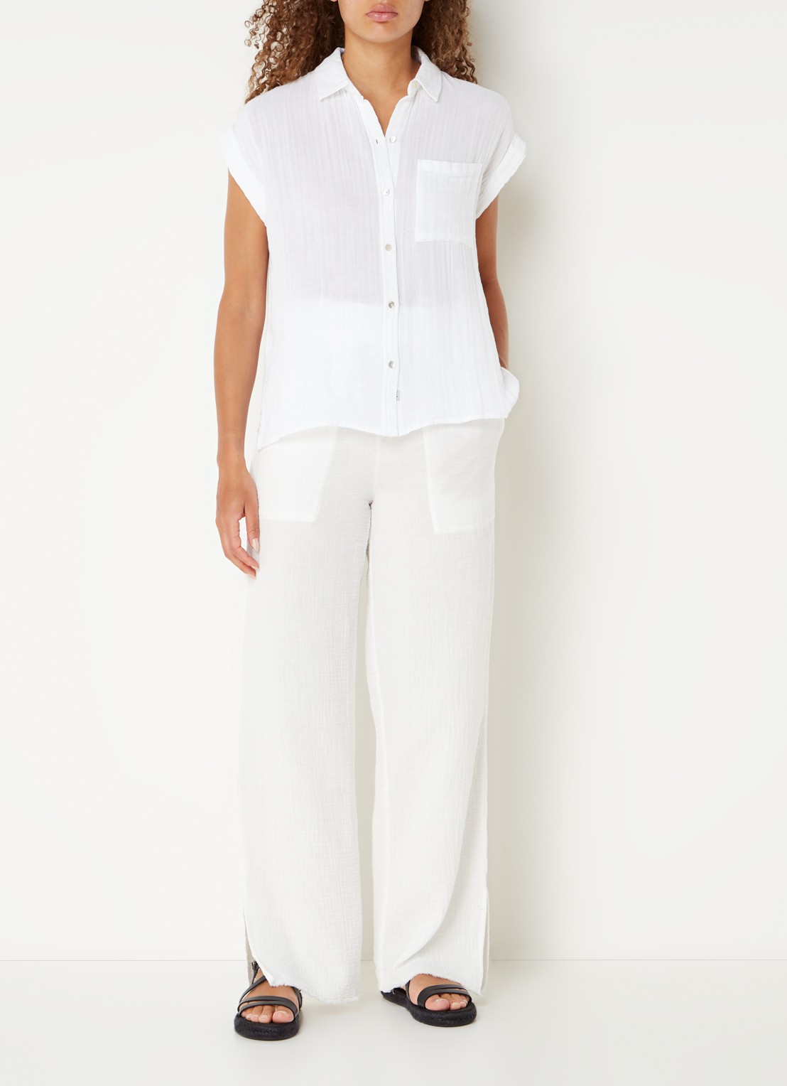 Rails Leon mid waist straight fit broek van  katoen met structuur - voorkant 2 wit