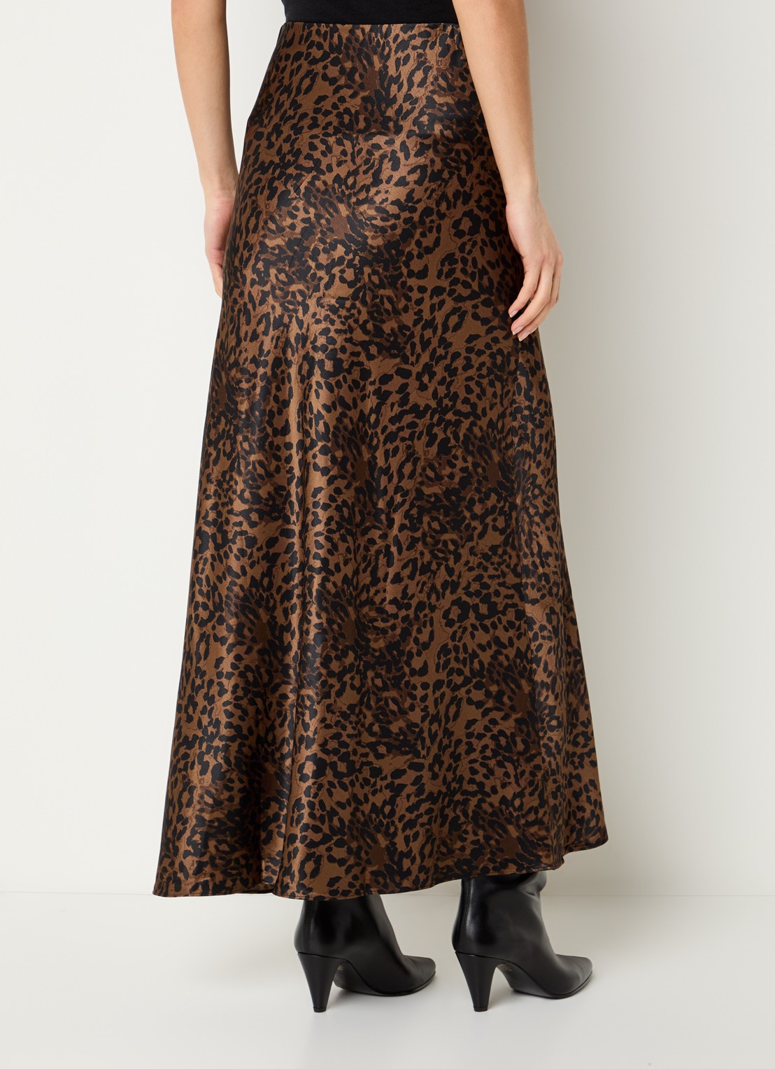 Rails Romina maxi rok van satijn met panterprint - achterkant 3 bruin