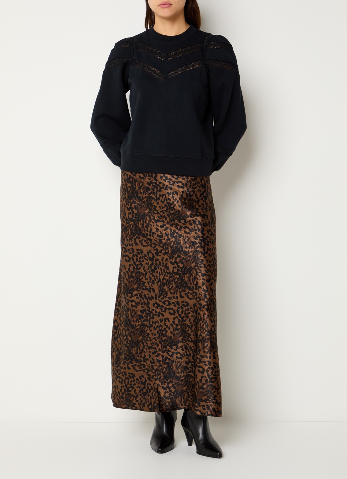 Rails Romina maxi rok van satijn met panterprint - voorkant 2 bruin