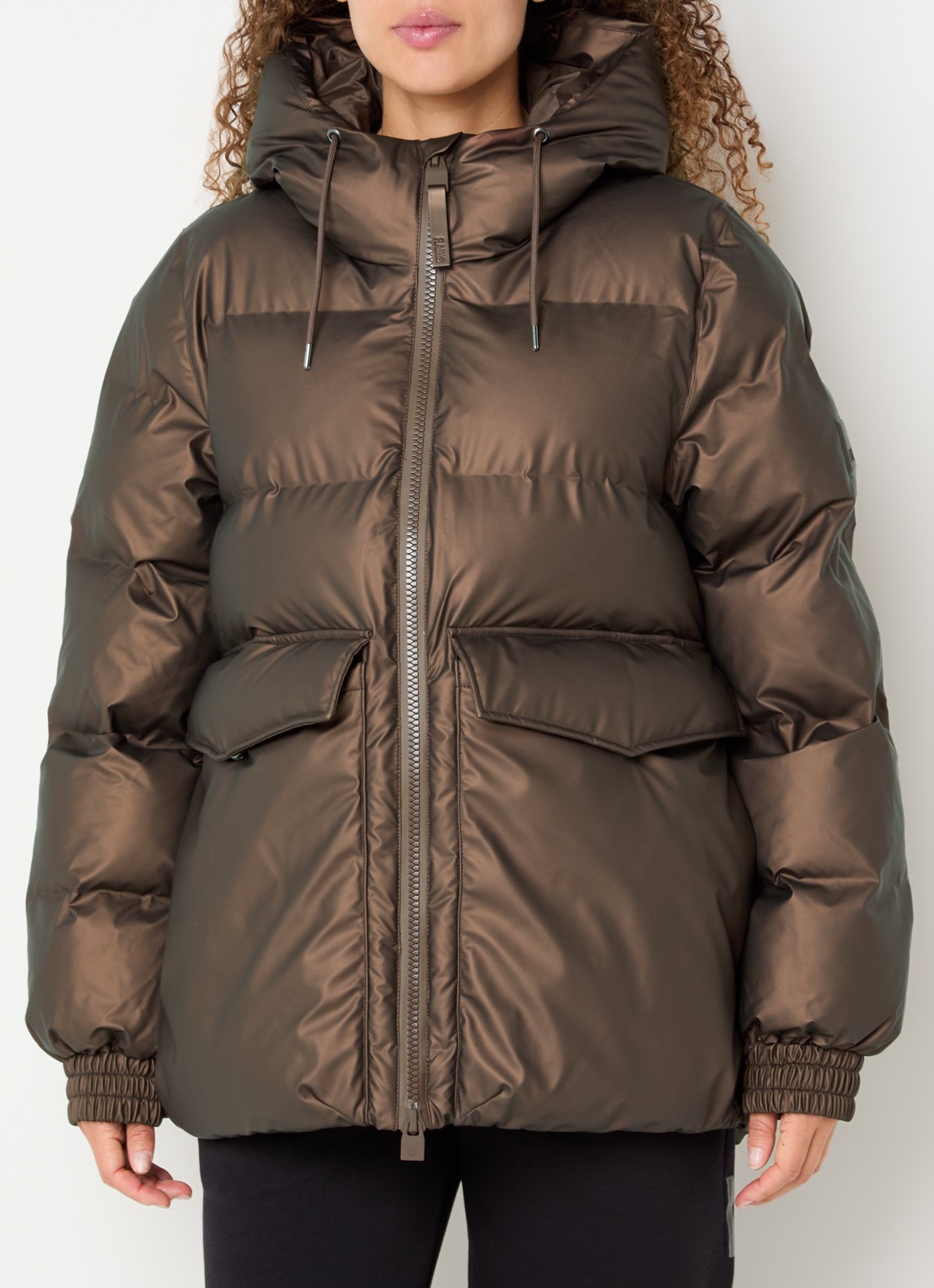 Rains Alta A-Line pufferjack met capuchon - detail zilver
