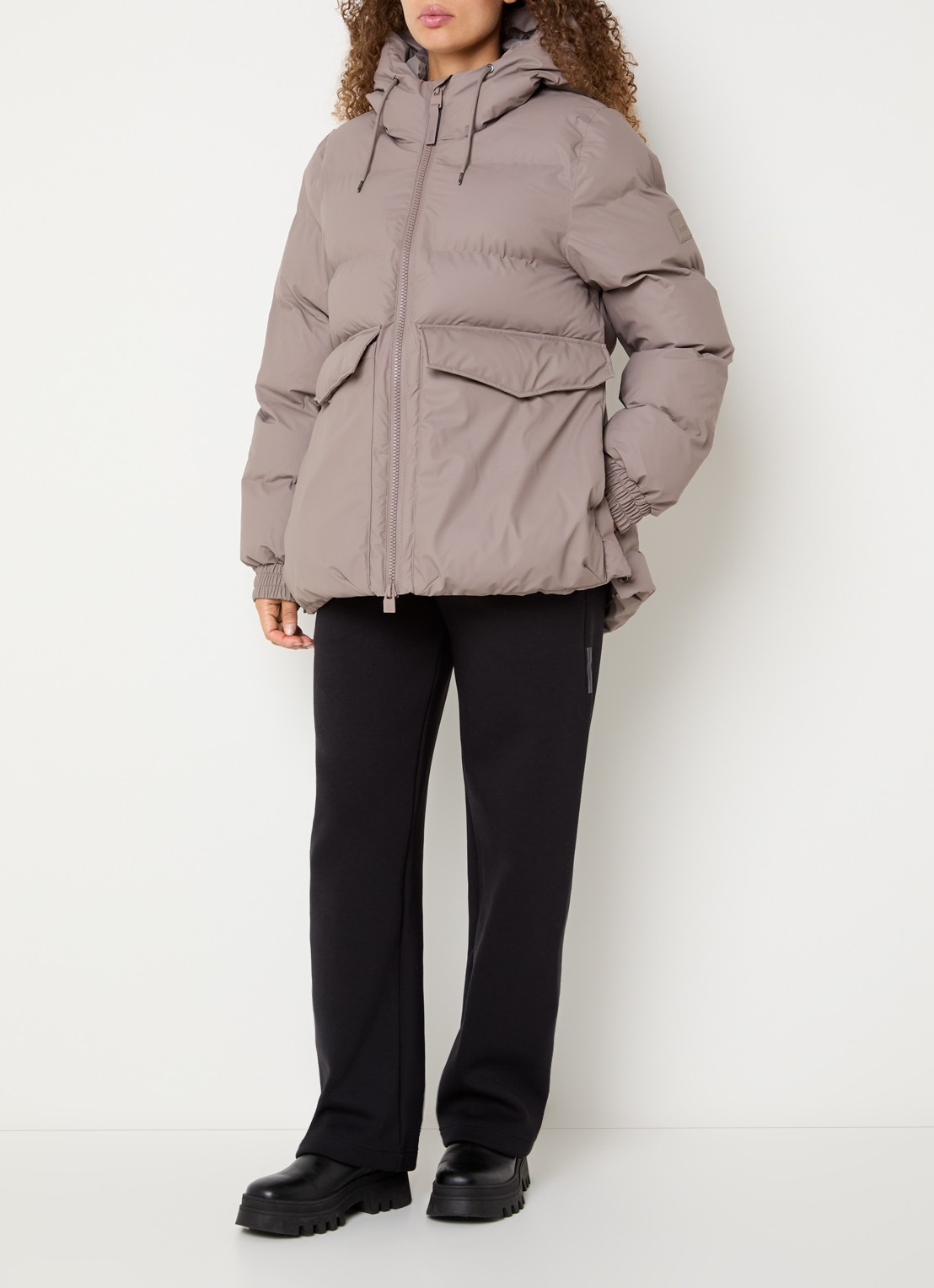 Rains Alta A-Line pufferjack met capuchon - voorkant 3 grijs