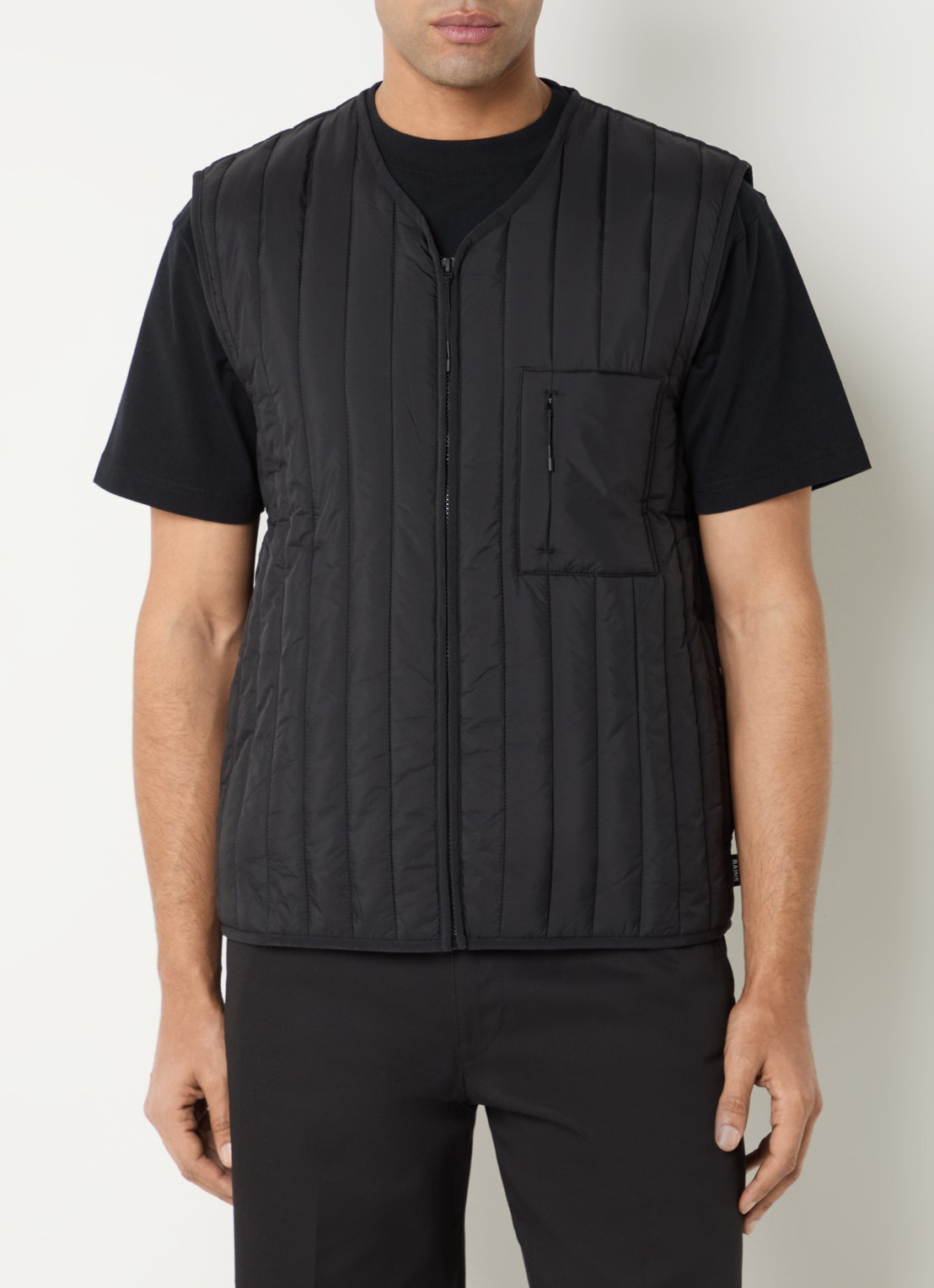 Rains Banja bodywarmer met borstzak - detail 4 zwart