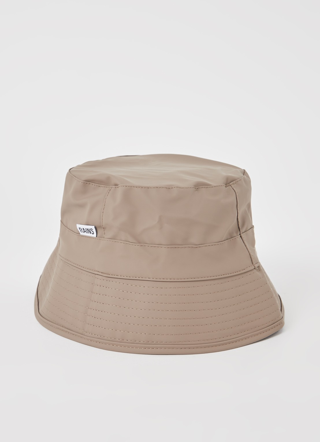 Rains Bucket hoed met logo - voorkant donkerbeige
