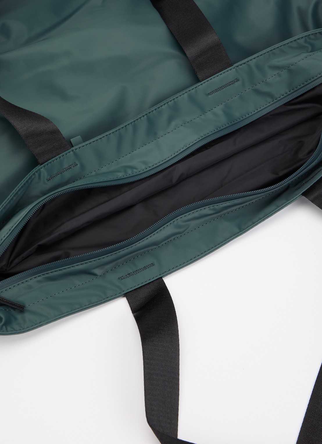 Rains Dash Messenger schoudertas  - detail violet