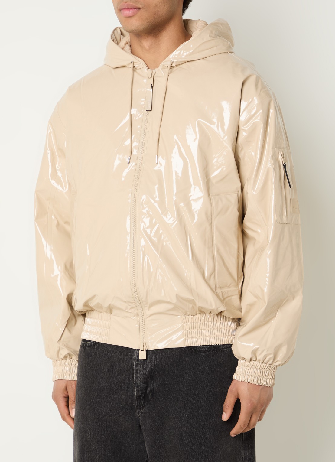 Rains Lohja gewatteerd bomberjack met glanzende finish - detail 4 beige