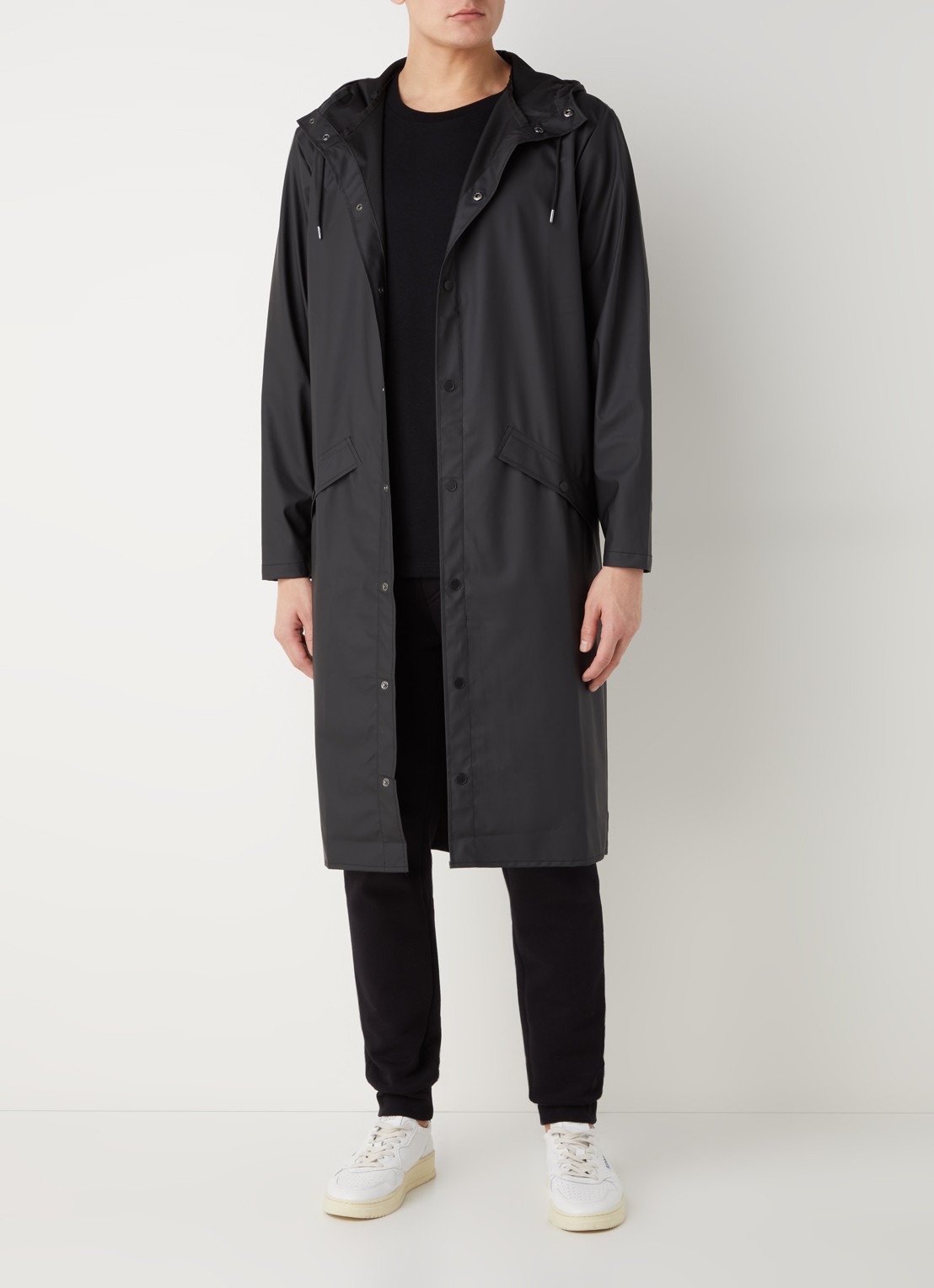 Rains Regenjas met klepzakken en capuchon - voorkant 2 zwart