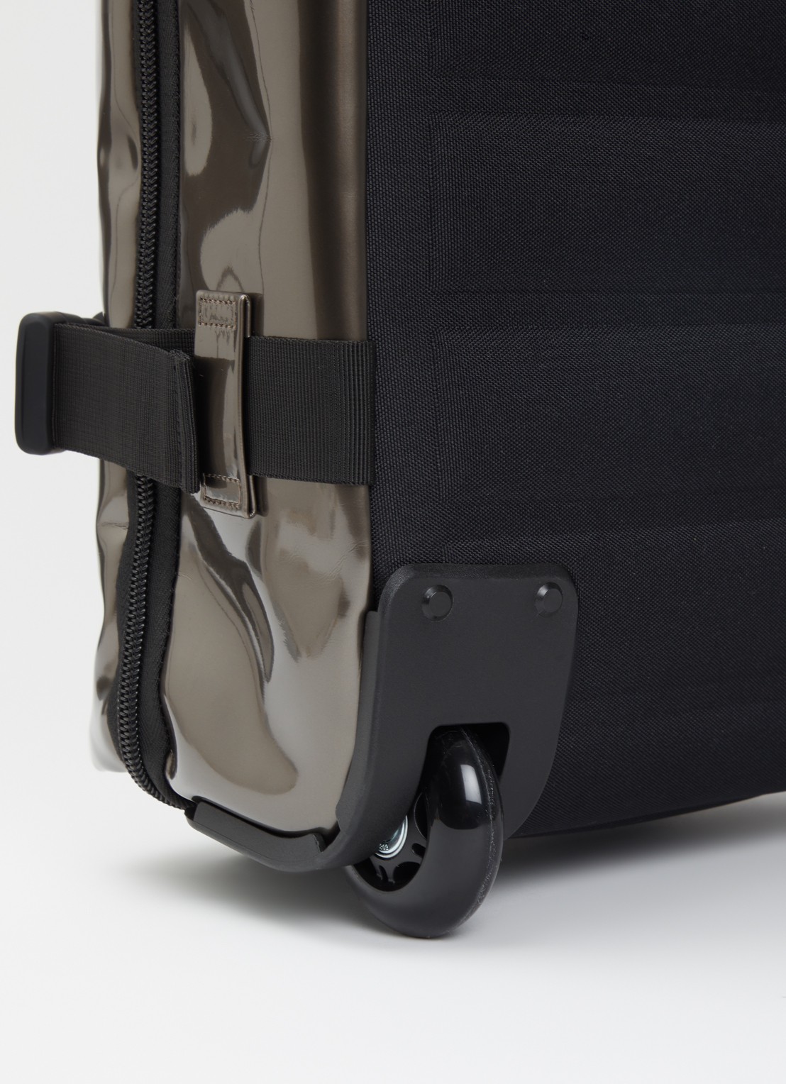 Rains Texel Cabin trolley 55 cm - detail 3 antraciet