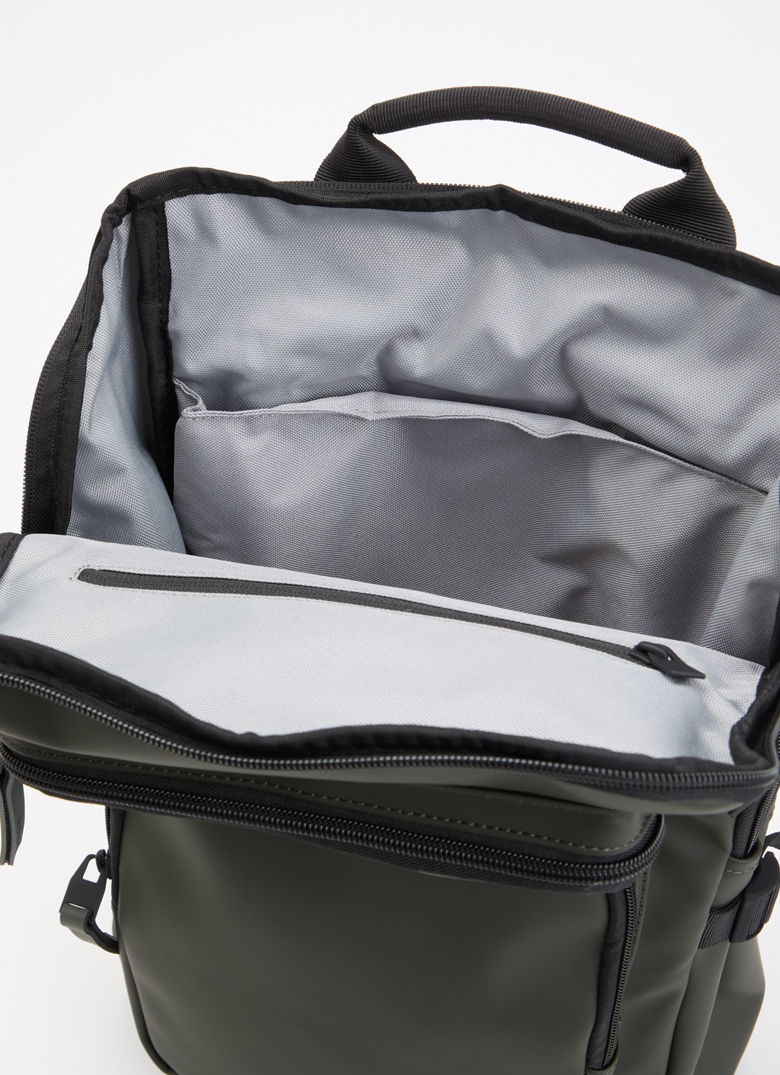 Rains Texel Cargo rugzak met 16 inch laptopvak en waterafstotende coating - detail 2 groen