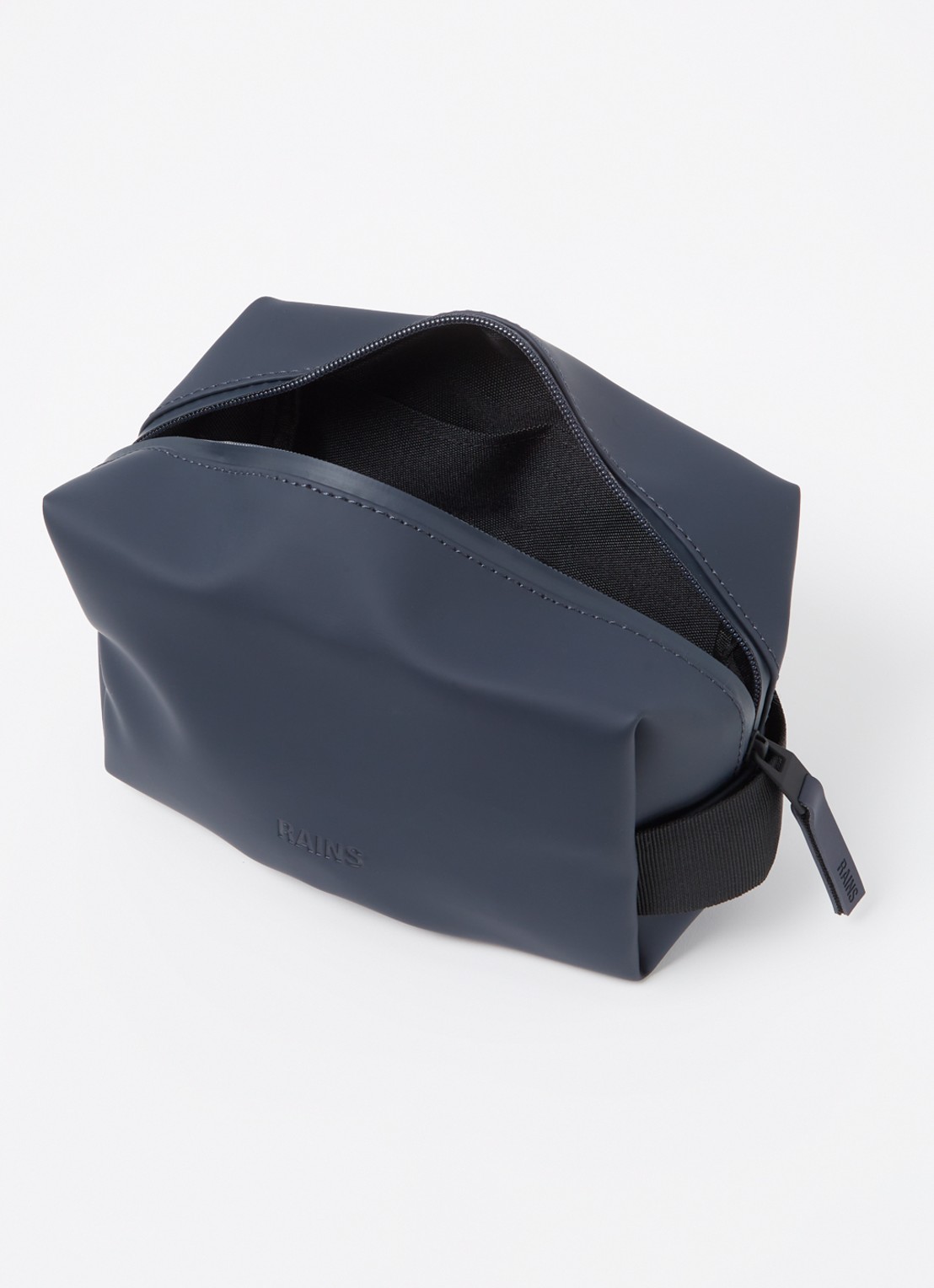 Rains Toilettas Small met logo - detail donkerblauw