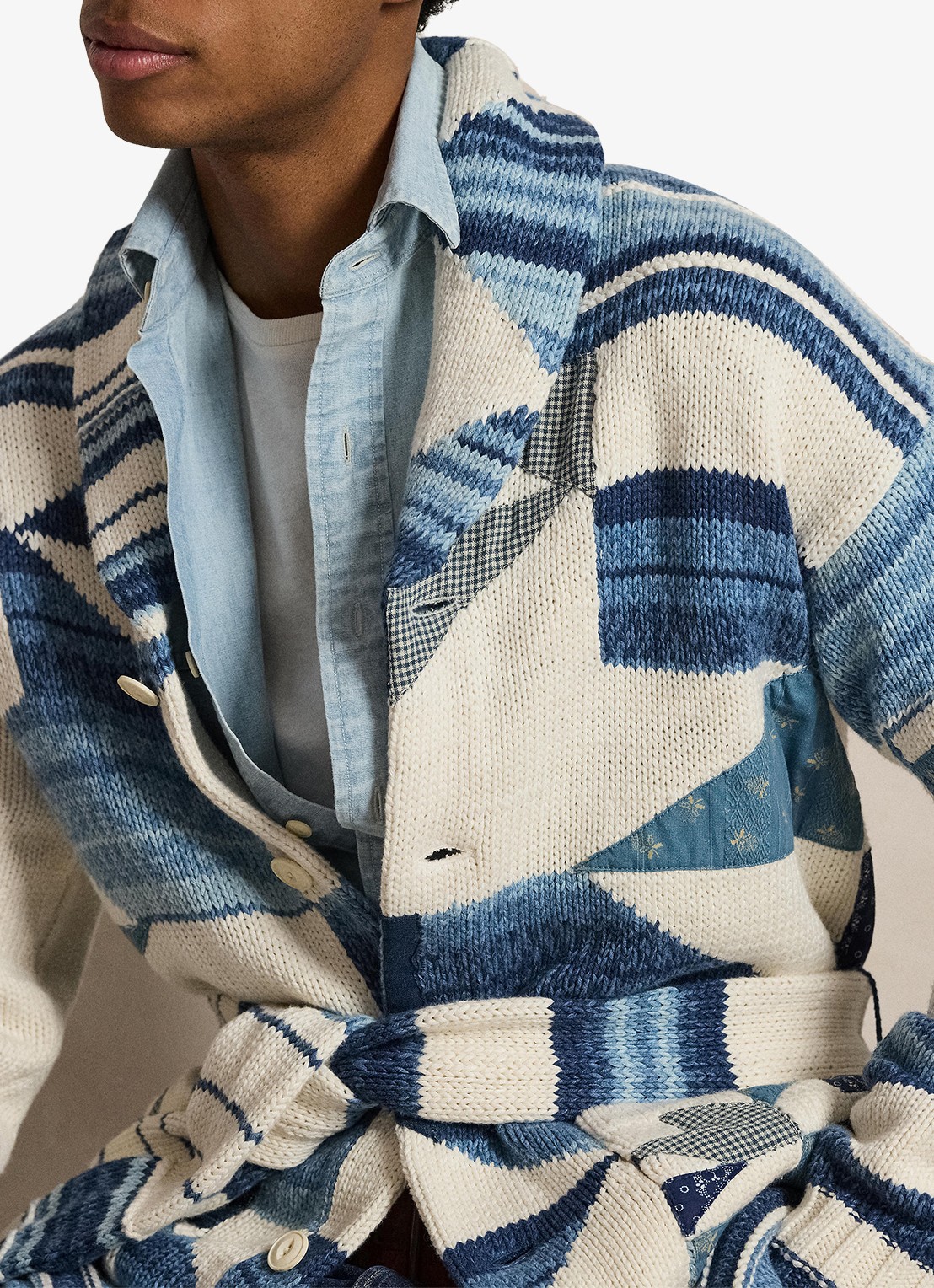 Ralph Lauren Grofgebreid vest met ingebreid patroon en strikceintuur - detail 4 cream blue combo / blauw