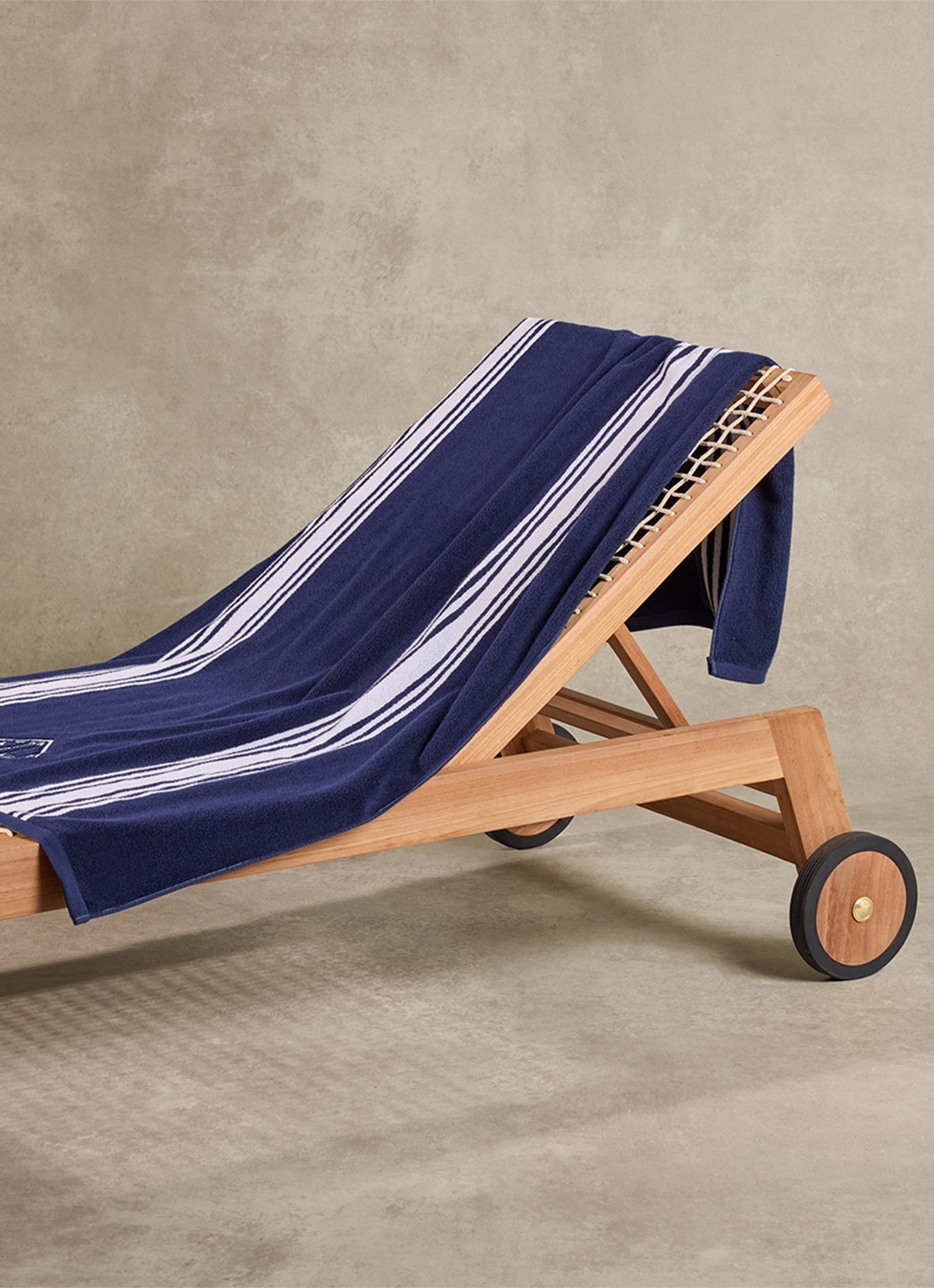 Ralph Lauren Hallie badlaken - 90 x 170 cm - voorkant 3 donkerblauw