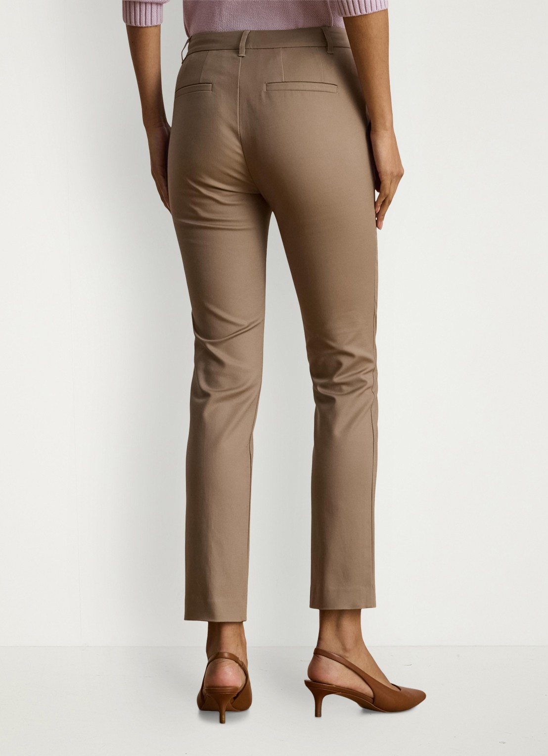 Ralph Lauren High waist slim fit cropped pantalon met steekzakken - achterkant taupe brown / taupe