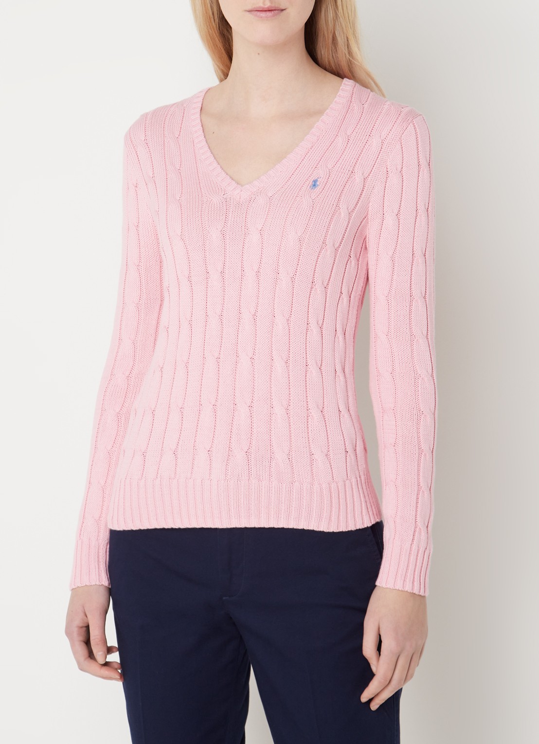 Ralph Lauren Kabelgebreide trui met V-hals - detail roze