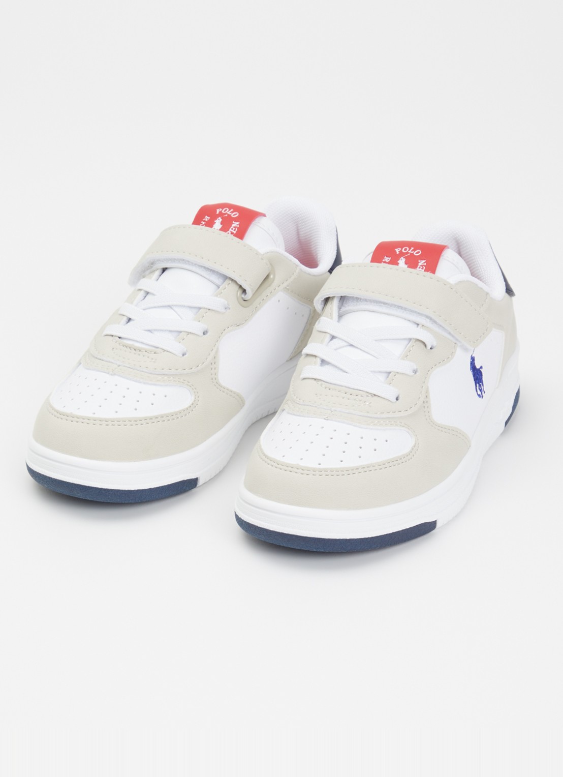Ralph Lauren Masters Court Sneaker met logoborduring - voorkant 3 beige