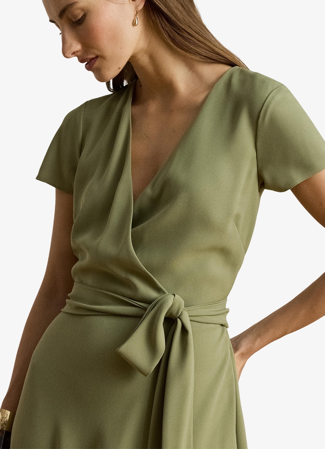 Ralph Lauren Midi wikkeljurk met strikceintuur - detail 2 light agave / beige