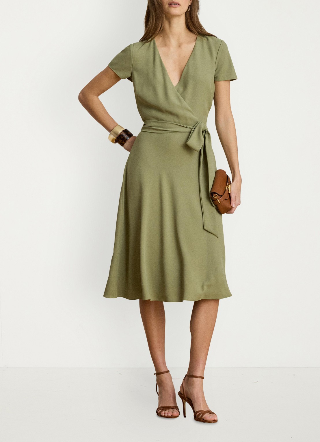 Ralph Lauren Midi wikkeljurk met strikceintuur - voorkant 5 light agave / beige