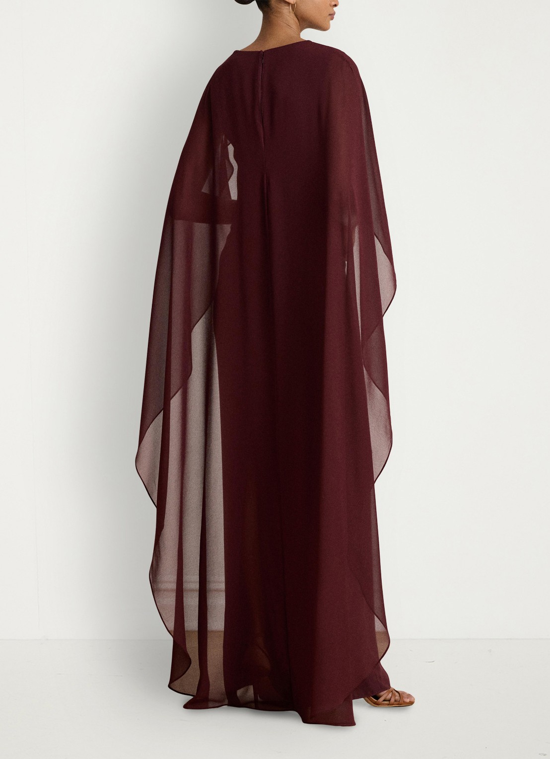 Ralph Lauren Semi-transparante maxi jurk met cape - achterkant dark garnet / bordeauxrood