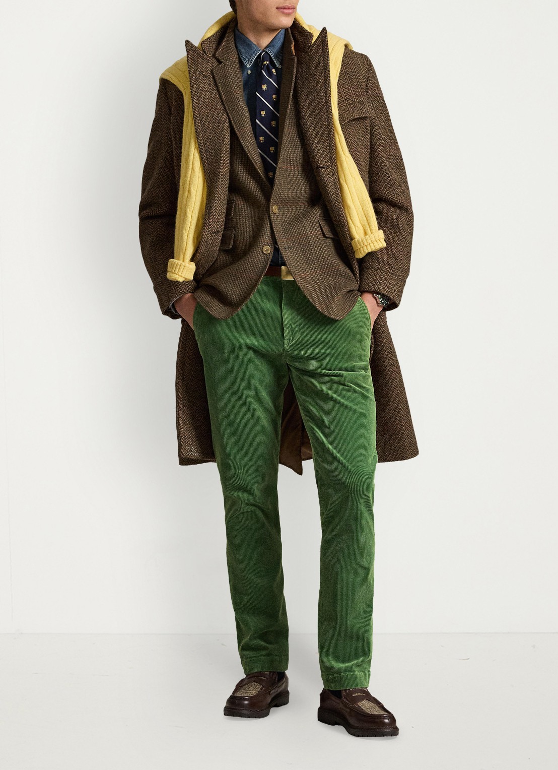 Ralph Lauren Straight fit chino van corduroy met stretch - voorkant 2 meadow green / groen