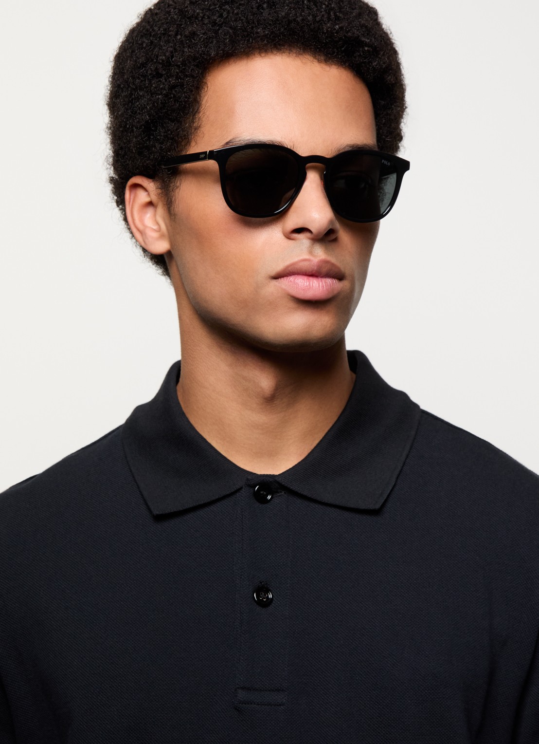 Ralph Lauren Wayfarer zonnebril PH4222U  - voorkant 5 zwart