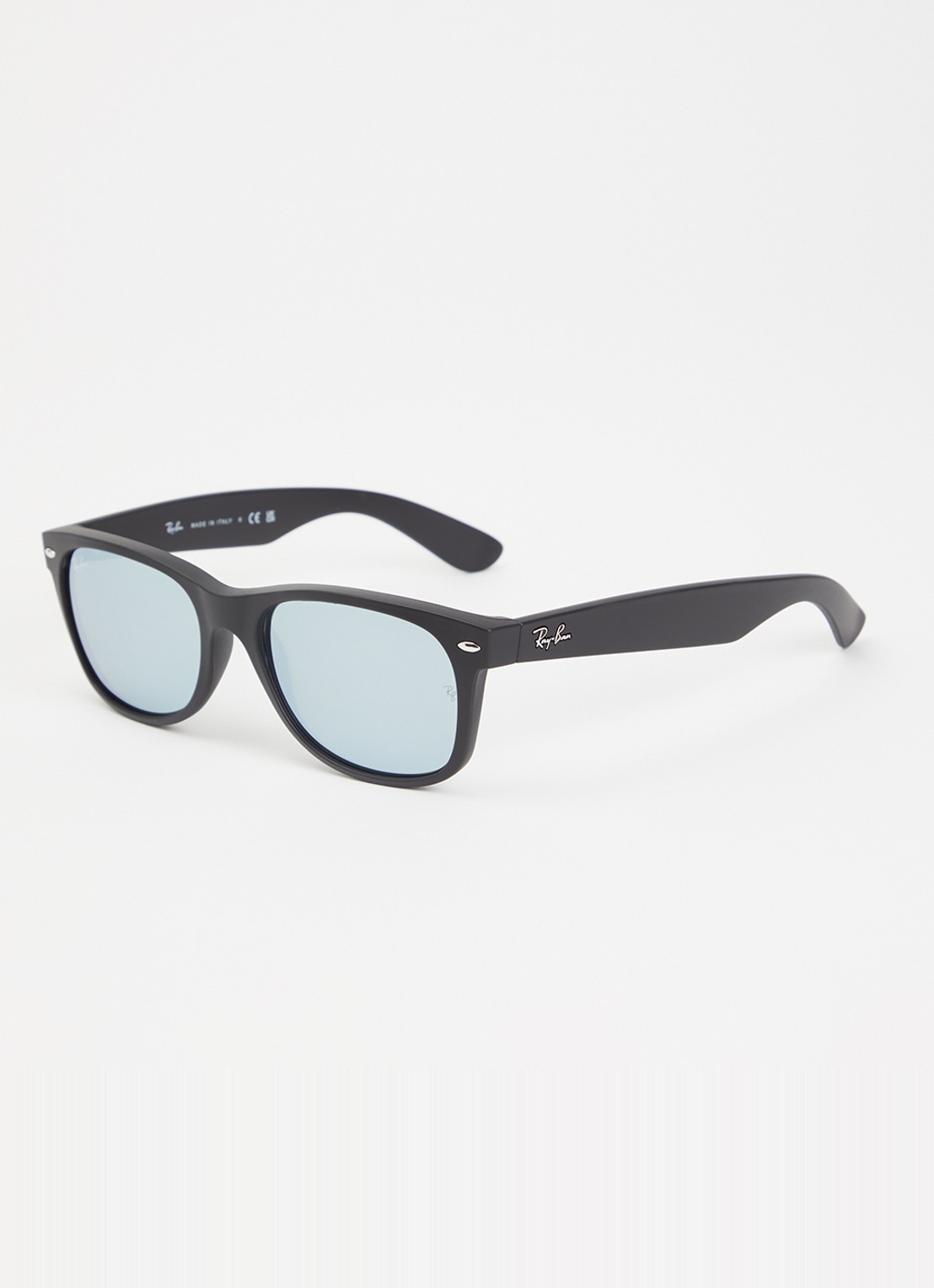 Ray-Ban New Wayfarer zonnebril RB2132 - voorkant 4 zwart