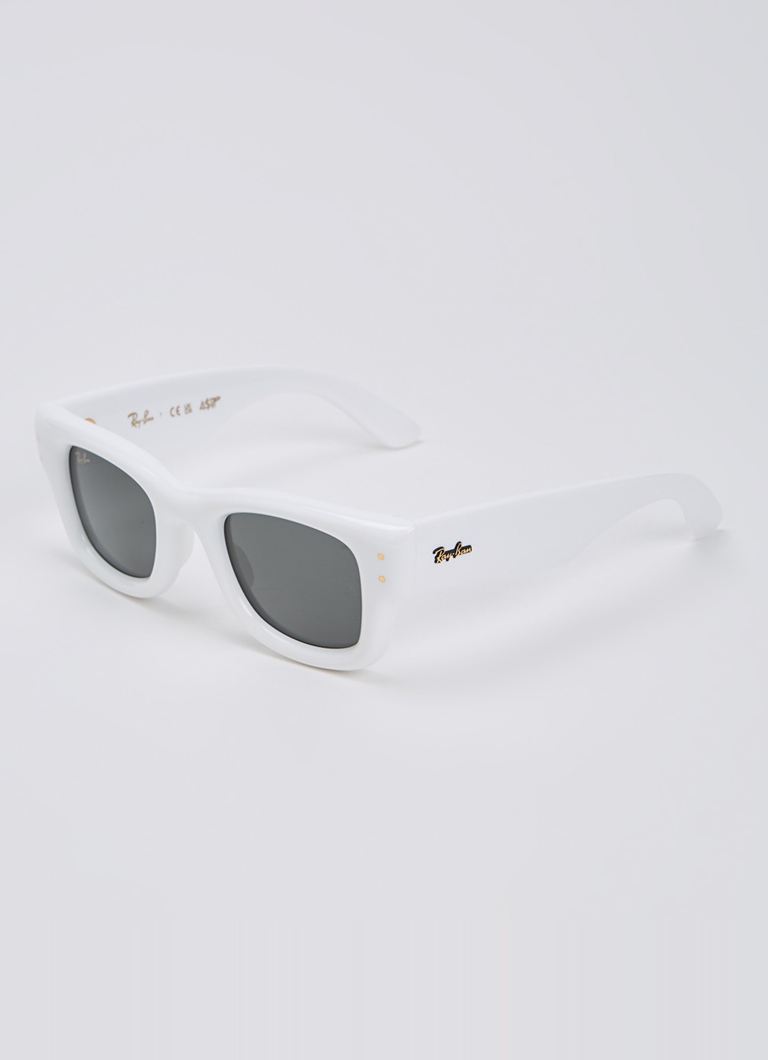 Ray-Ban Wayfarer Puffer zonnebril RB4940 - voorkant 4 wit