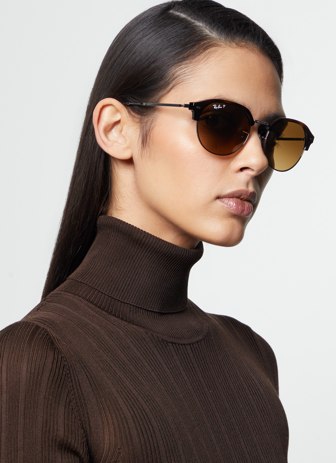 Ray-Ban Wayfarer zonnebril gepolariseerd RB4429 - voorkant 2 donkerbruin