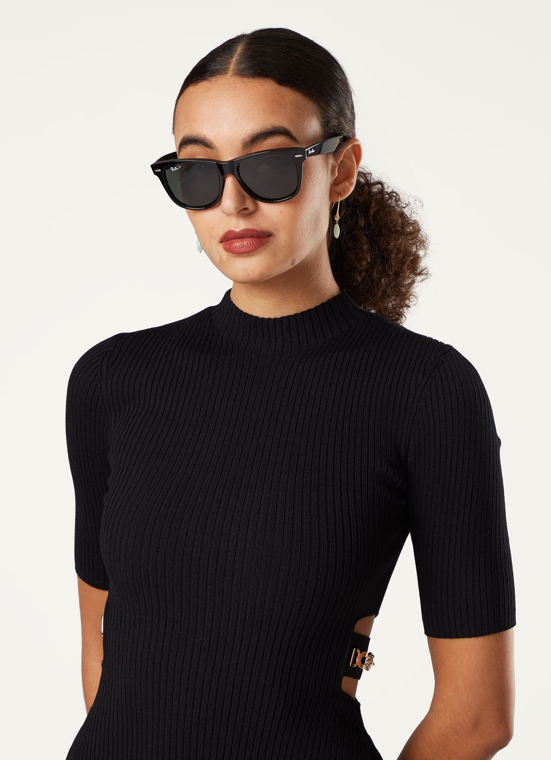 Ray-Ban Zonnebril Wayfarer gepolariseerd RB2140 - voorkant 6 zwart