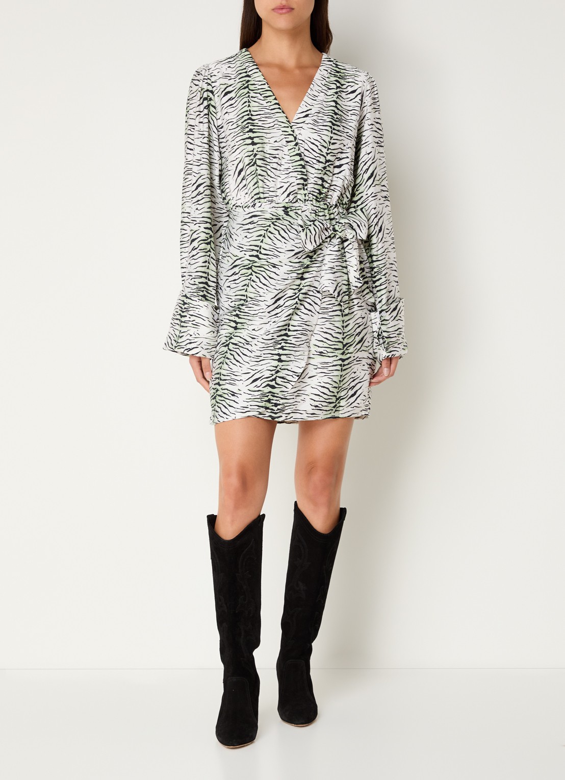 Refined Department Liselle mini wikkeljurk met zebraprint - voorkant 3 wit