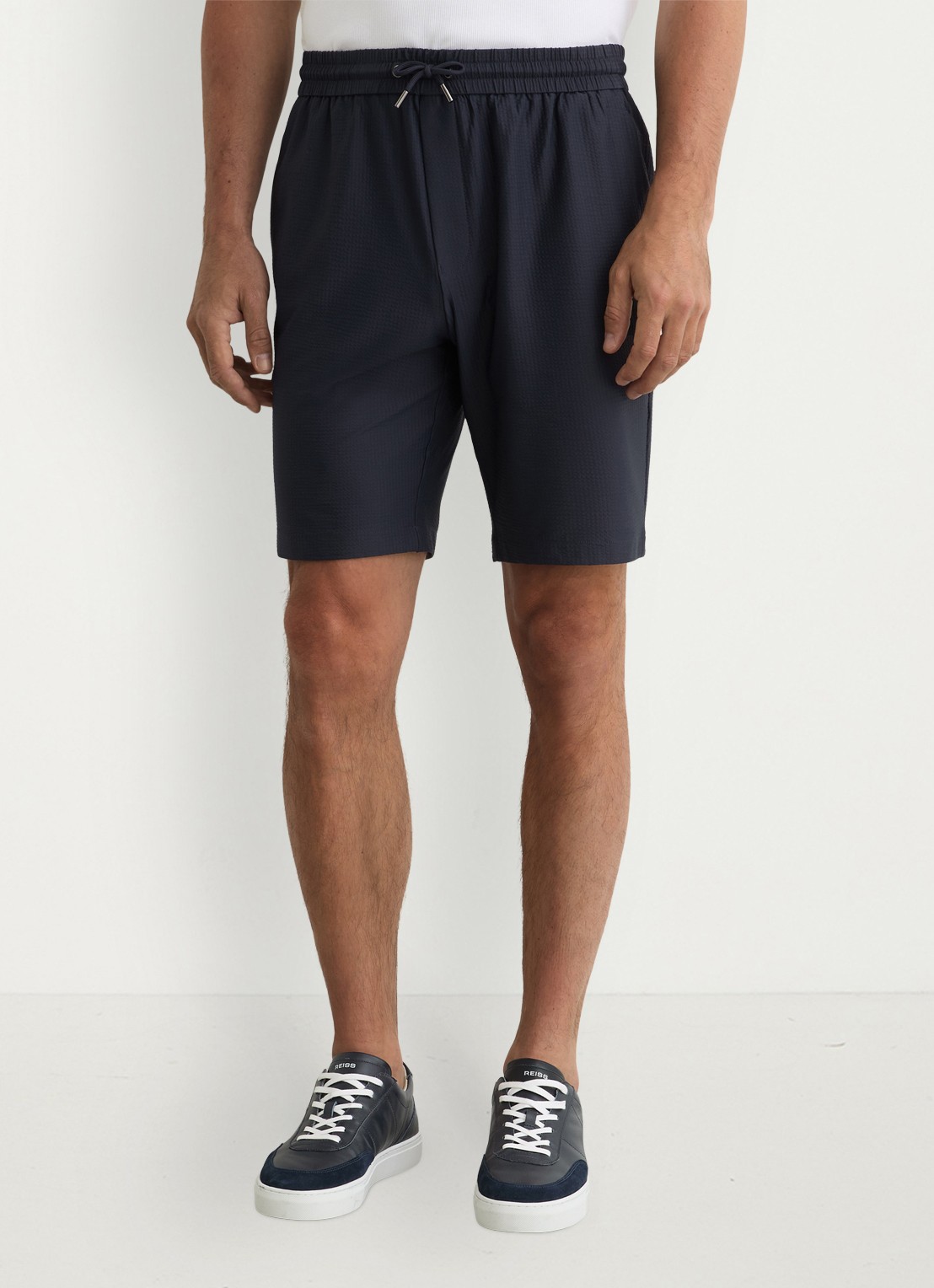 Reiss Ajay straight fit korte broek met structuur - detail donkerblauw