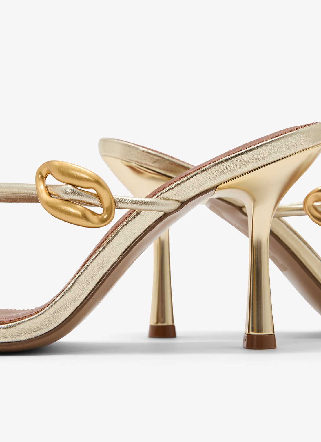 Reiss Alex muiltje van leer met metallic finish - detail 2 goud