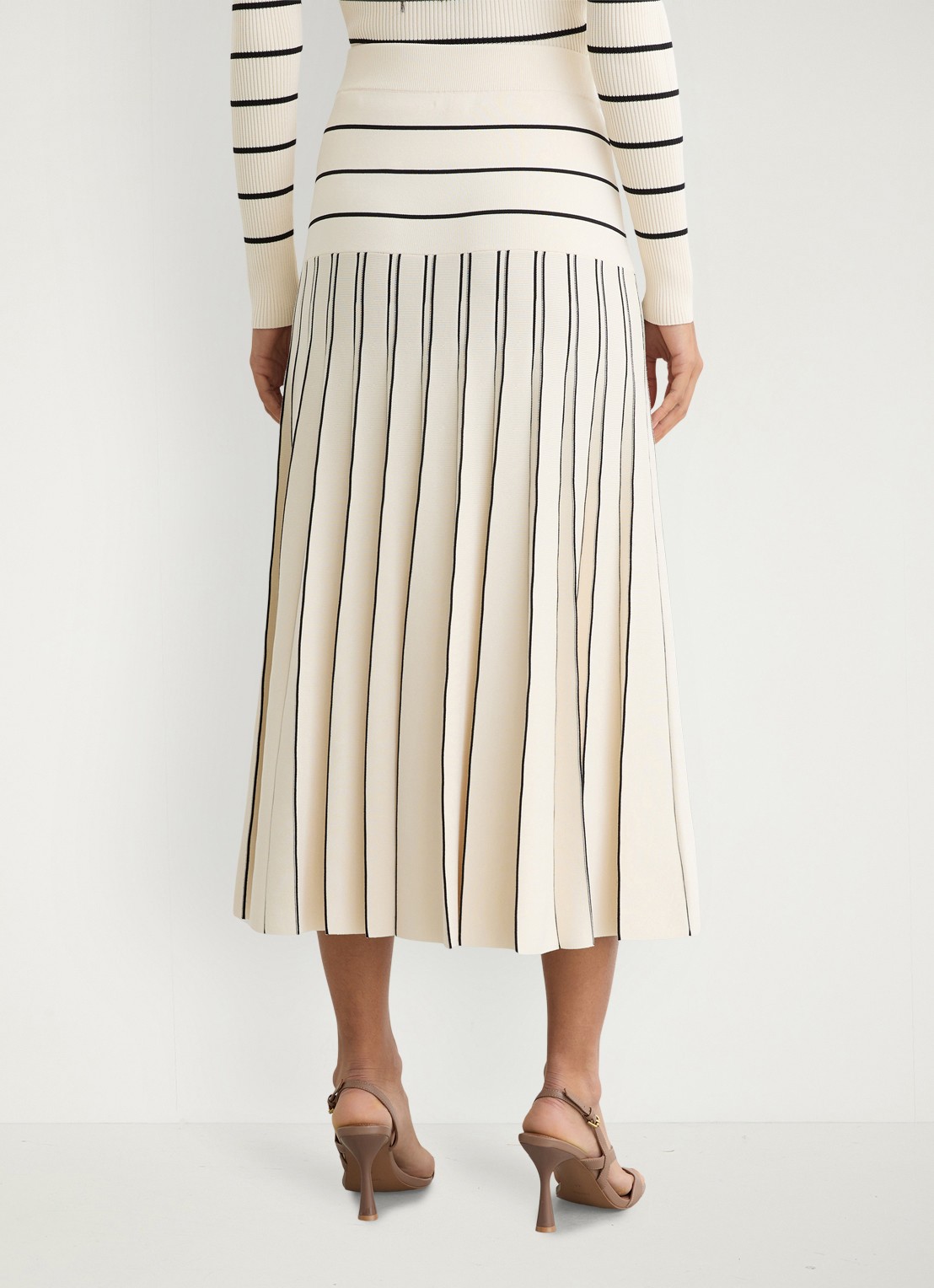 Reiss Alice midi jurk met plooien - achterkant 3 beige