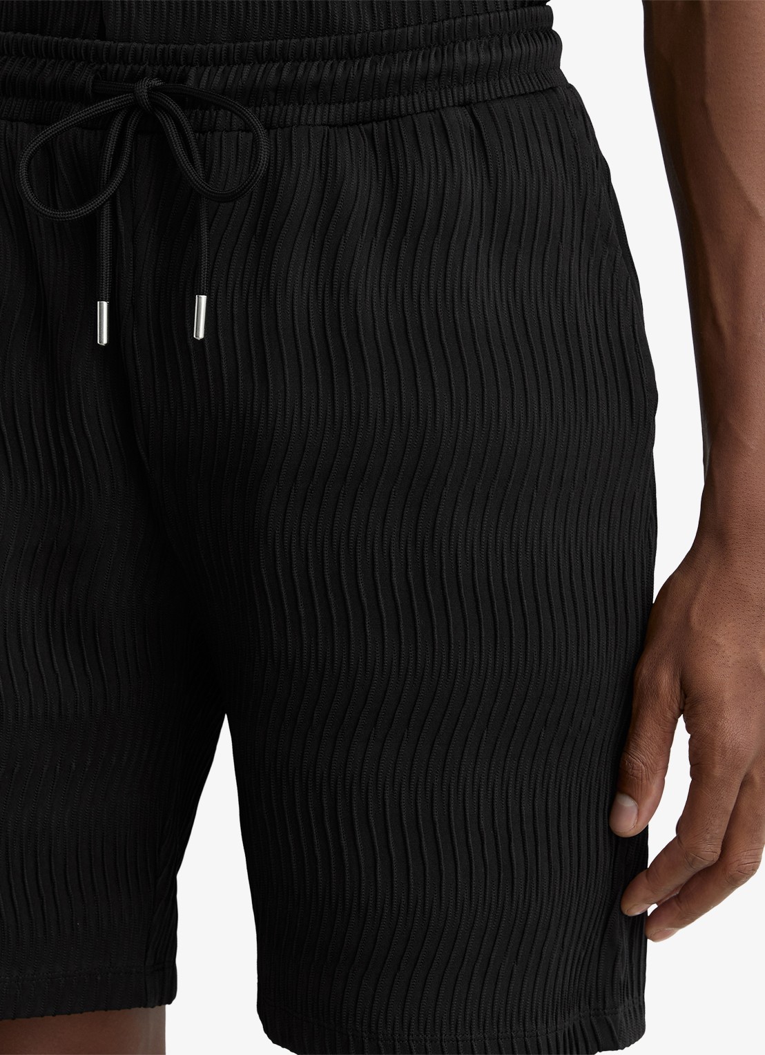 Reiss Alvo korte broek met structuur - detail 4 black / zwart
