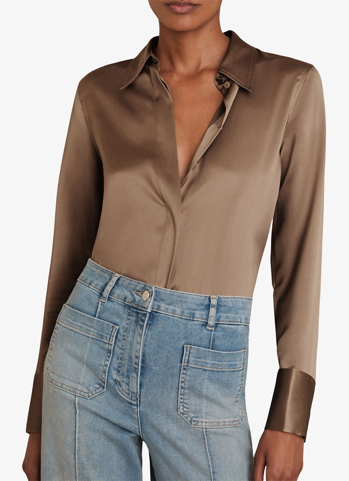 Reiss Ameira blouse van zijde - detail 4 lichtbruin