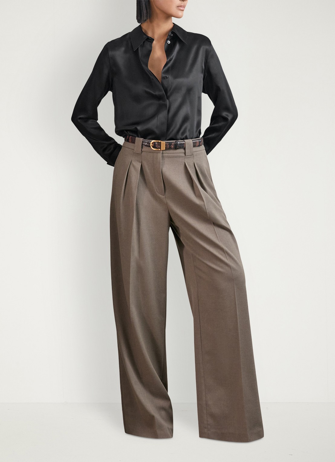 Reiss Ameira blouse van zijde - voorkant 4 zwart