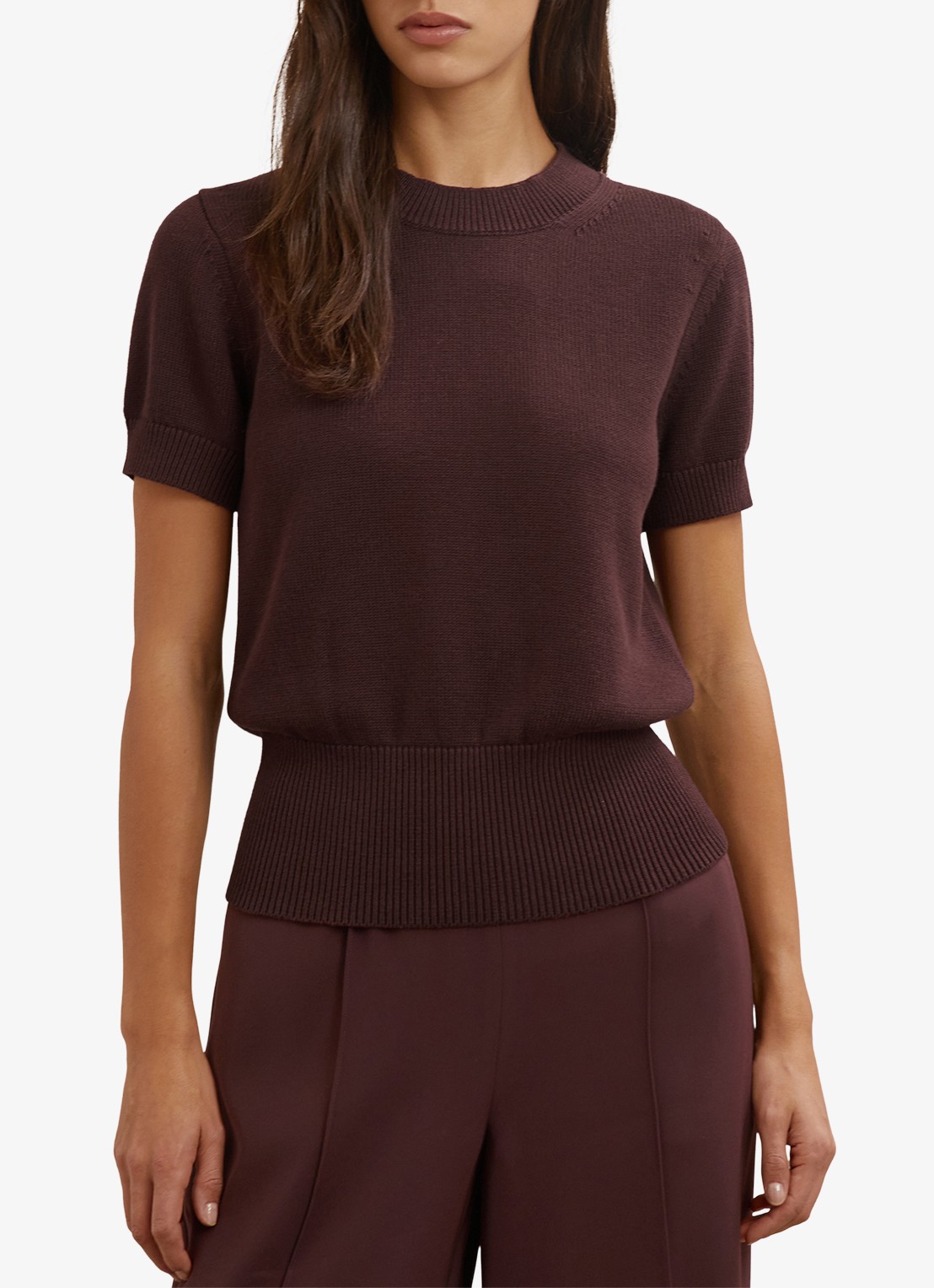 Reiss Anita fijngebreid T-shirt in wolblend - detail 4 bordeauxrood