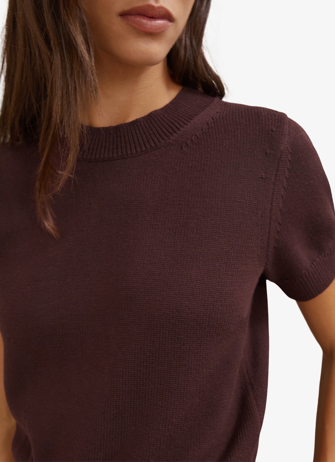 Reiss Anita fijngebreid T-shirt in wolblend - detail 5 bordeauxrood