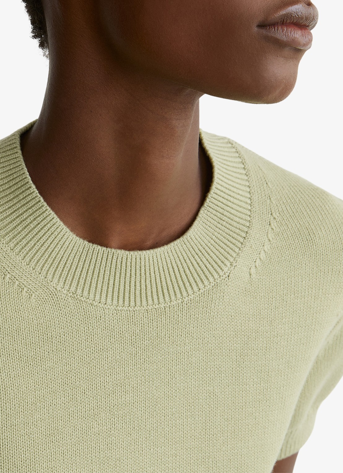Reiss Anita fijngebreid T-shirt in wolblend - detail 5 lindegroen